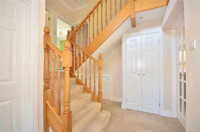  Image of 4 Bedroom Detached for sale at Shanklin Isle of Wight Shanklin, PO37 6QW
