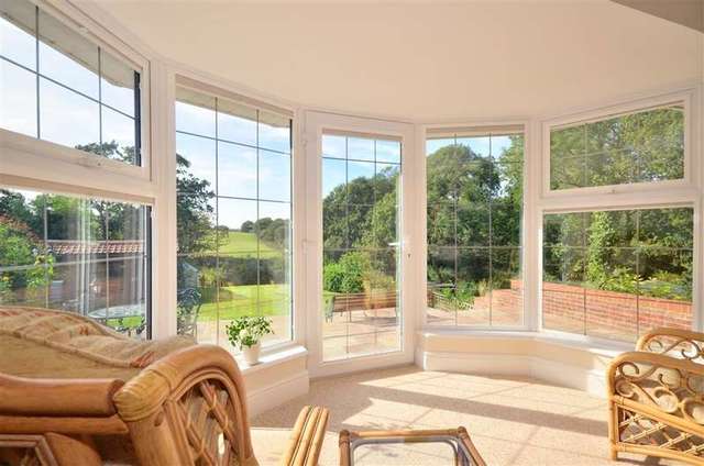  Image of 4 Bedroom Detached for sale at Shanklin Isle of Wight Shanklin, PO37 6QW