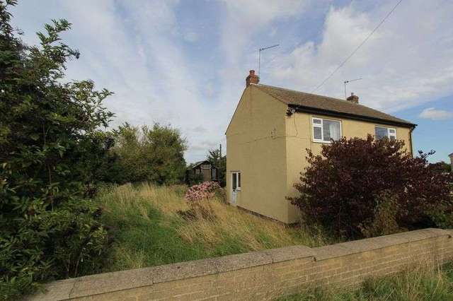  Image of 3 Bedroom Detached for sale at Winteringham Lane West Halton Scunthorpe, DN15 9AX