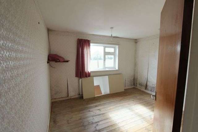 Image of 3 Bedroom Detached for sale at Winteringham Lane West Halton Scunthorpe, DN15 9AX