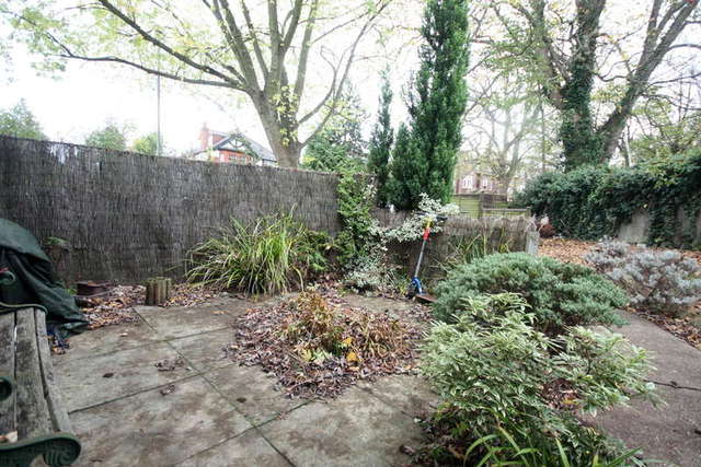  Image of 1 Bedroom Maisonette to rent at Surrey  Kingston Upon Thames, KT2 5SL