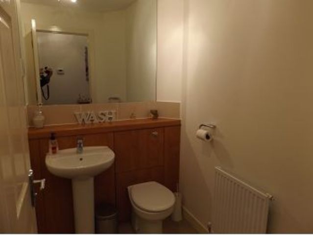  Image of 2 Bedroom Flat to rent at Duntocher West Dunbartonshire West Dunbartonshire, G81 6EG