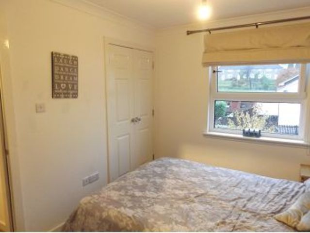  Image of 2 Bedroom Flat to rent at Duntocher West Dunbartonshire West Dunbartonshire, G81 6EG