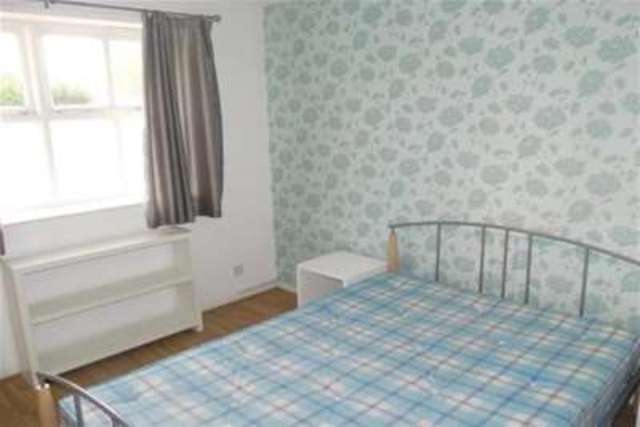  Image of 1 Bedroom Detached to rent at Nottingham, NG2 4GP