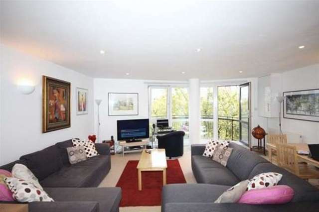  Image of 2 Bedroom Property to rent at London, E14 3ST