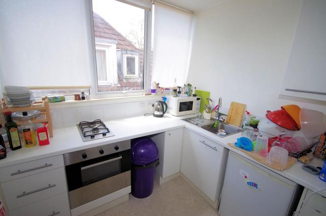  Image of 1 Bedroom Flat to rent at London, N3 2NA