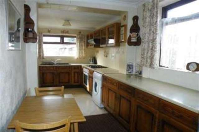 Image of 3 Bedroom Semi-Detached to rent at Doncaster, DN4 7HF