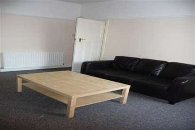  Image of 2 Bedroom Flat to rent at Newcastle upon Tyne, NE6 5SP