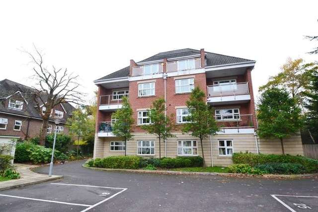  Image of 2 Bedroom Flat for sale at 48 Christchurch Road  Bournemouth, BH1 3BE
