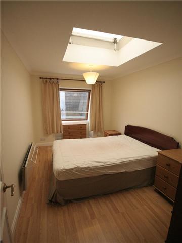  Image of 2 Bedroom Flat to rent at Dalry Edinburgh Edinburgh, EH11 2AT
