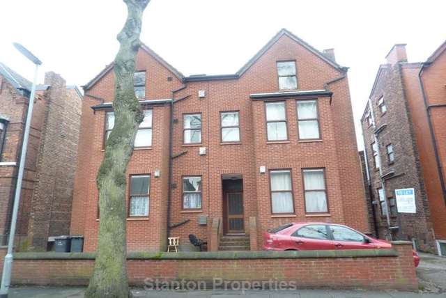 Image of 1 Bedroom Apartment to rent at Chatham Grove Withington Manchester, M20 1HS