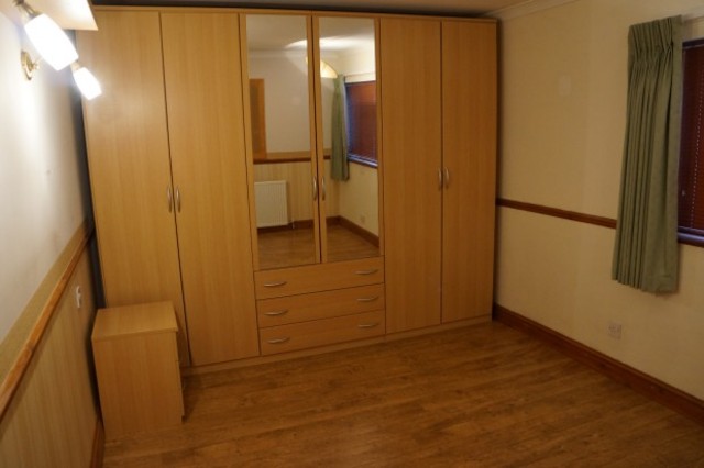  Image of 3 Bedroom Semi-Detached to rent at Chells Way  Stevenage, SG2 0LT