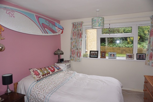  Image of 2 Bedroom Flat for sale at Royal Tunbridge Wells  Tunbridge Wells, TN2 5LL