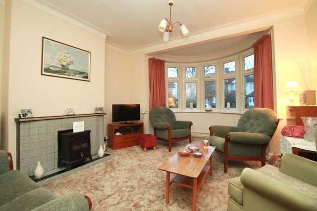  Image of 4 Bedroom Semi-Detached for sale at Surbiton Surrey, KT5 9JS