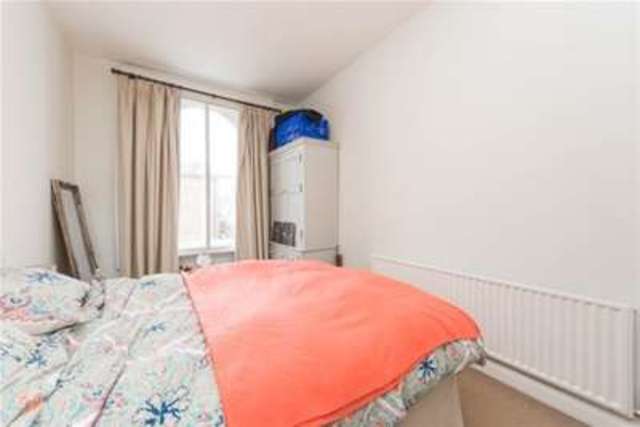  Image of 2 Bedroom Flat to rent at Holland Park, W11 2JJ