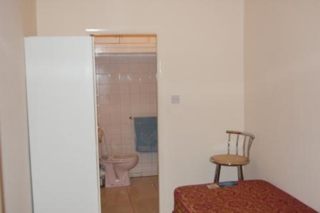  Image of 1 Bedroom Flat to rent at Doncaster, DN1 2QF