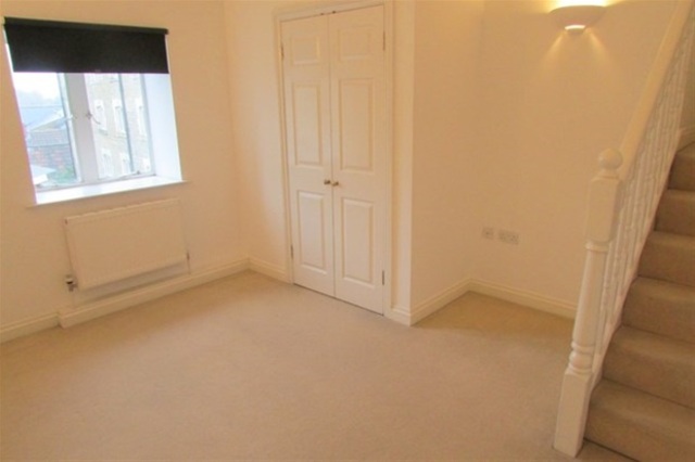  Image of 2 Bedroom Flat for sale at Frome, BA11 1JH