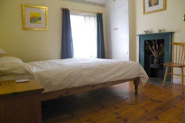  Image of 2 Bedroom Terraced to rent at Henley-on-Thames, RG9 1SL