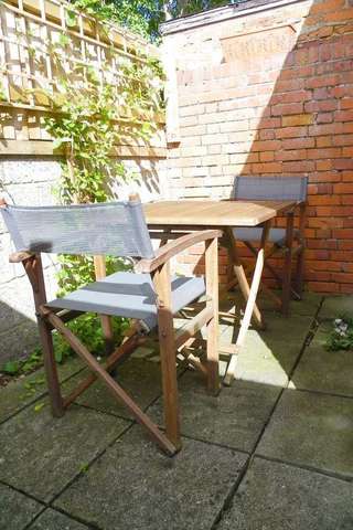 Image of 2 Bedroom Terraced to rent at Henley-on-Thames, RG9 1SL