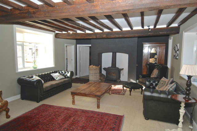  Image of 3 Bedroom Semi-Detached to rent at Church Street Hedenham Bungay, NR35 2LF