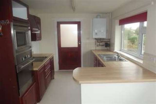  Image of 2 Bedroom Maisonette to rent at Felixstowe, IP11 9JS