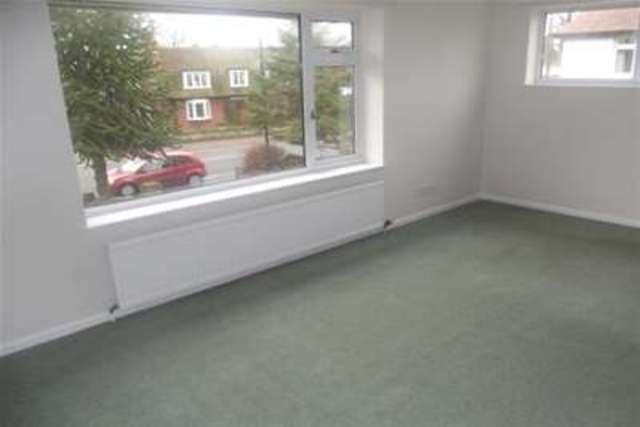  Image of 2 Bedroom Maisonette to rent at Felixstowe, IP11 9JS