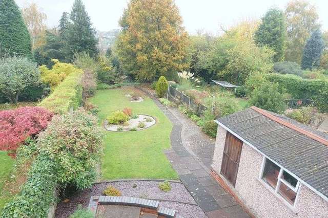  Image of 3 Bedroom Semi-Detached for sale at Highfield Road  Kidderminster, DY10 2TL