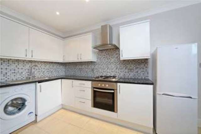  Image of 2 Bedroom Flat to rent at London, W14 8BA
