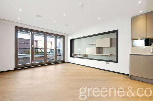  Image of 2 Bedroom Flat to rent at Kentish Town London Gospel Oak, NW5 3AN