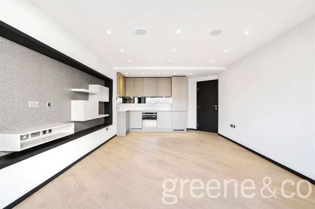  Image of 2 Bedroom Flat to rent at Kentish Town London Gospel Oak, NW5 3AN