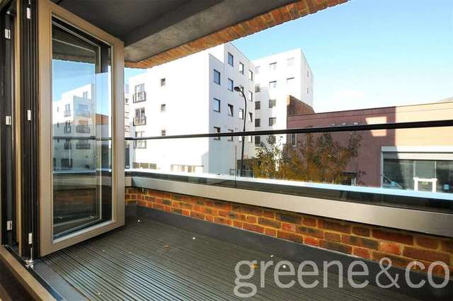 Image of 2 Bedroom Flat to rent at Kentish Town London Gospel Oak, NW5 3AN