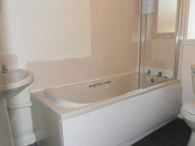 Image of 2 Bedroom Flat to rent at Maryhill Glasgow Glasgow, G20 9LY
