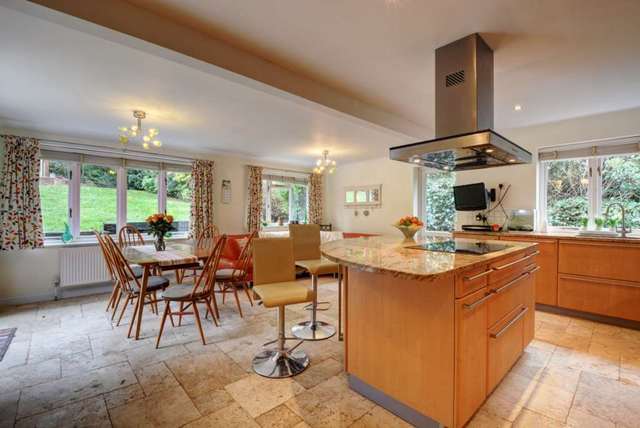  Image of 4 Bedroom Detached for sale at Marlow Bottom  Marlow, SL7 3PH