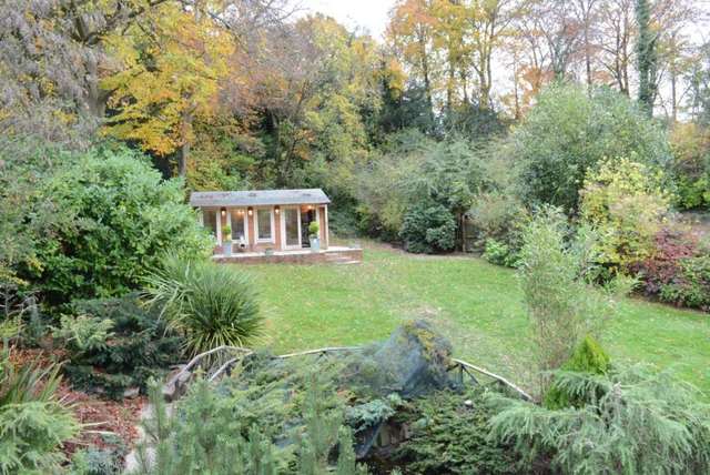  Image of 4 Bedroom Detached for sale at Marlow Bottom  Marlow, SL7 3PH