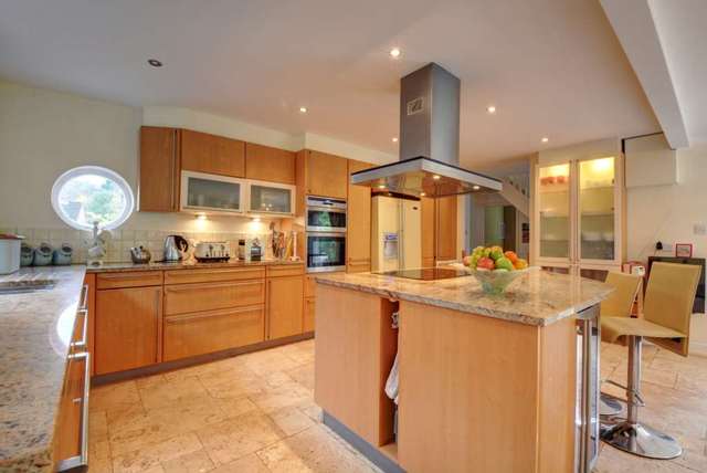  Image of 4 Bedroom Detached for sale at Marlow Bottom  Marlow, SL7 3PH