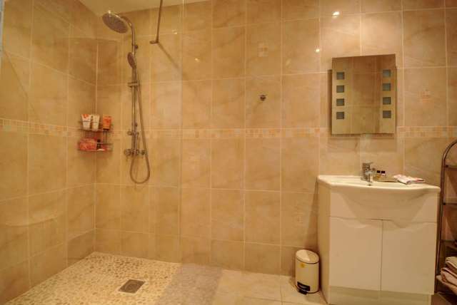  Image of 4 Bedroom Detached for sale at Marlow Bottom  Marlow, SL7 3PH