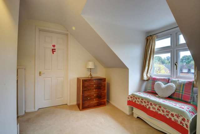  Image of 4 Bedroom Detached for sale at Marlow Bottom  Marlow, SL7 3PH