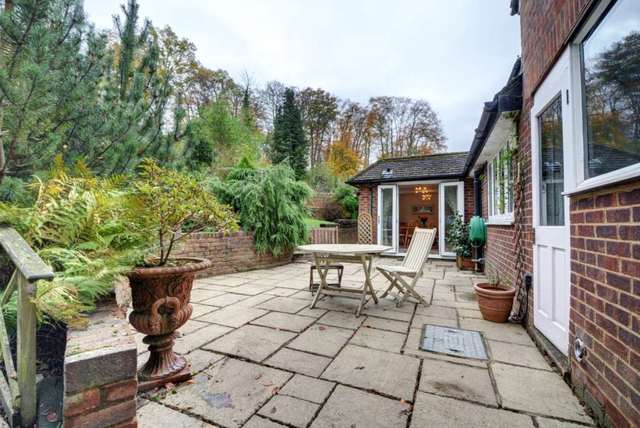  Image of 4 Bedroom Detached for sale at Marlow Bottom  Marlow, SL7 3PH
