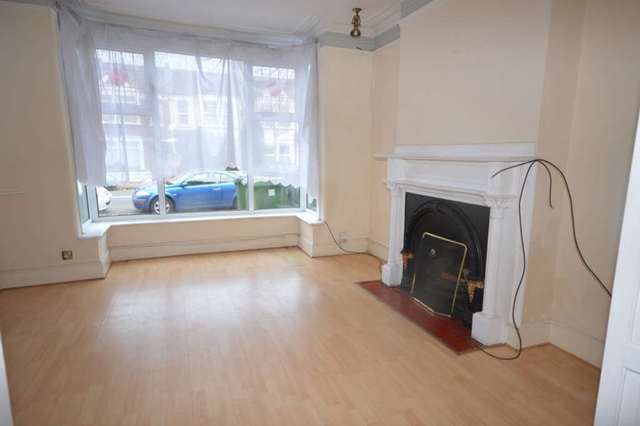  Image of 3 Bedroom Detached to rent at McLeod Road Abbey Wood London, SE2 0BS