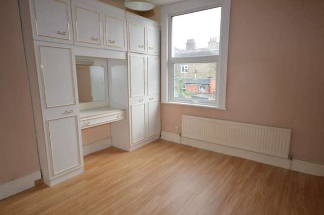  Image of 3 Bedroom Detached to rent at McLeod Road Abbey Wood London, SE2 0BS