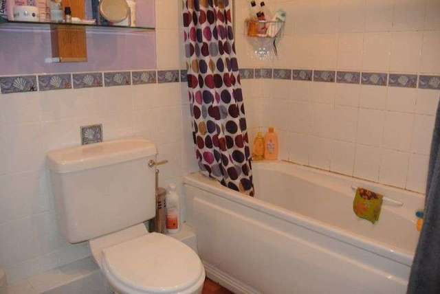  Image of 2 Bedroom Semi-Detached to rent at Mercia Drive Ancaster Grantham, NG32 3QQ