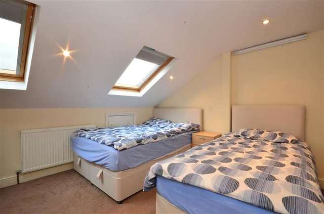  Image of 5 Bedroom Terraced for sale at Leytonstone London Leytonstone, E11 4RJ