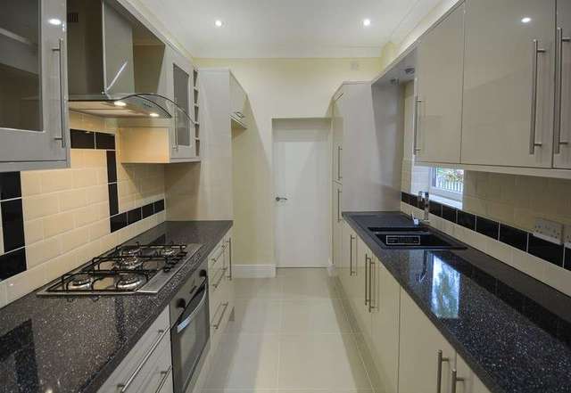  Image of 3 Bedroom Terraced for sale at Park Road  Bearwood, B67 5HX