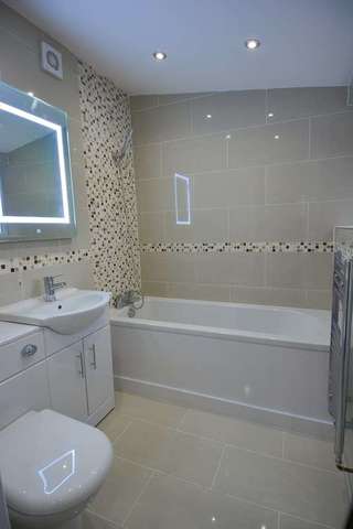  Image of 3 Bedroom Terraced for sale at Park Road  Bearwood, B67 5HX