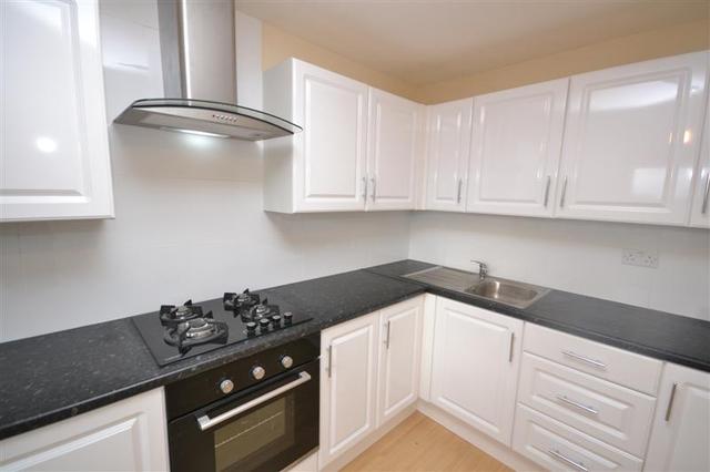  Image of 2 Bedroom Property to rent at Holden Road  Woodside Park, N12 7DA
