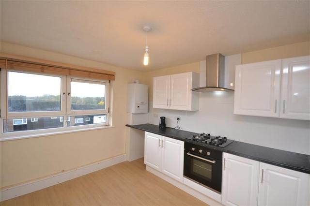  Image of 2 Bedroom Property to rent at Holden Road  Woodside Park, N12 7DA