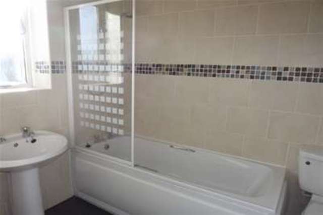  Image of 3 Bedroom Detached to rent at Boldon Colliery, NE35 9NA