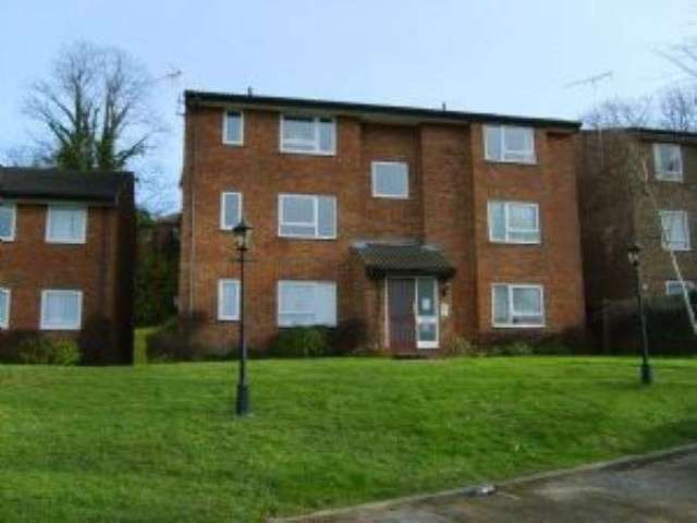  Image of Flat to rent at SOUTH CROYDON, CR2 0AT