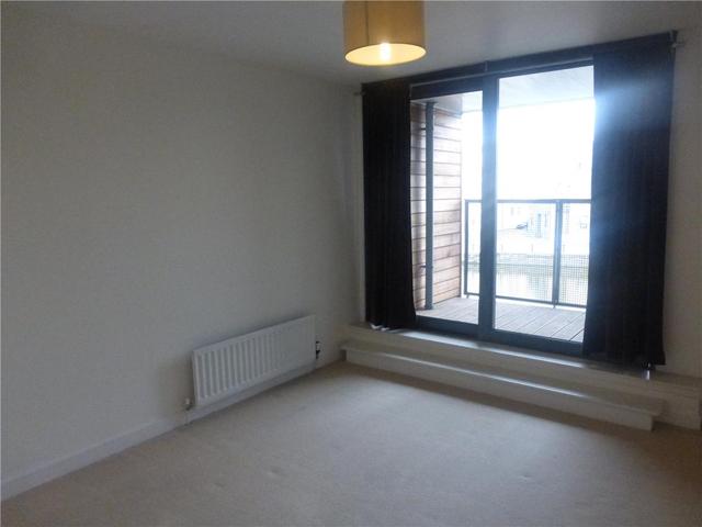  Image of 2 Bedroom Flat to rent at Leith Edinburgh Edinburgh, EH6 6EA