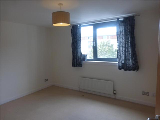  Image of 2 Bedroom Flat to rent at Leith Edinburgh Edinburgh, EH6 6EA